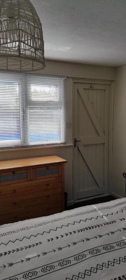 Garden Flat At The Infamous Piltdown Man Pub Apartment Fletching Exterior photo